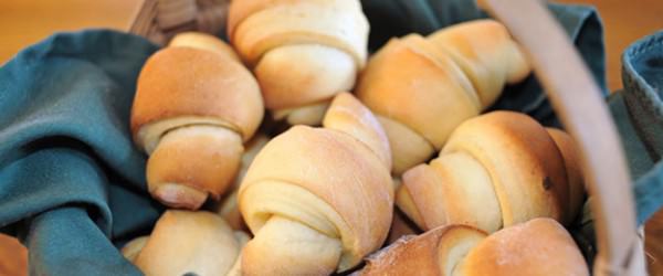 Butterhorn Rolls From FarmHer